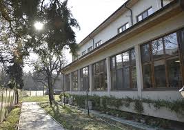 O hartă creată de către utilizatori ca şi tine! Contact Institut Levant