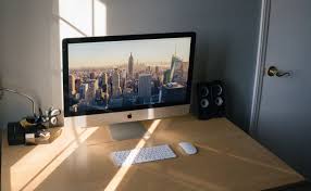 Iphone, iphone 6, iphone 6 plus, apple, weißer schreibtisch, schreibtisch, blumen. Der Brandneue Imac Konnte Unmittelbar Bevorstehen Apple Nimmt Das Aktuelle Modell Nicht Mehr Auf Lager Notebookcheck Com News