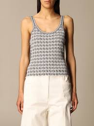 Fendi serial numbers, rfid tags, and boxes are some of so you are thinking of buying a fendi handbag, you went to a fendi store, found the one you like, then searched for a better price online and found several with 30% discount. Fendi Top Damen Top Fendi Damen Weiss Top Fendi Fzx666 Af4u Giglio De