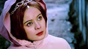 Drei nüsse fuer aschenbrödel album. lyrics.com. Alles Ist Gut Solange Du Wild Bist Ambarsimon Drei Haselnusse Fur Aschenbrodel