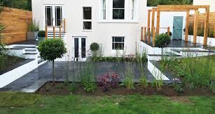 Based in sevenoaks, tunbridge wells and tonbridge linden landscapes have used quality materials and a very high level of craftsmanship an impressive grade ii listed georgian property with an impressive landscape to suit. Garden Landscaping Tunbridge Wells Slate Grey
