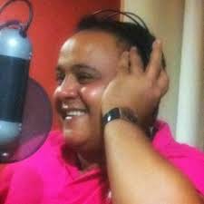 Listen to PEPE ROSARIO "TE SEGUIRE QUERIENDO" by SABOR DOMINICANO in berto  playlist online for free