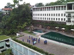 Tubagus ismail viii nomor.39a, dago atas, sekeloa, kota bandung, jawa barat ? Kolam Renang Picture Of Padma Hotel Bandung Tripadvisor