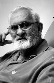 David Armstead's Instagram, Twitter & Facebook