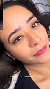 Pelas mãos da Elisa, só conseguimos realçar ainda mais o olhar da nossa  Andreia ✨ Foi escolhida uma técnica natural, com realce a um olhar  delineado. Demos a esta nova técnica o