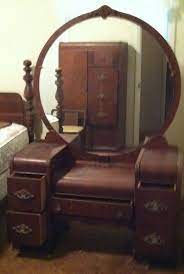 Related:antique vanity with round mirror vintage vanity with mirror. Vintage 1940s Vanity W Large Round Mirror With Four Drawers And A Center Drawer Mac Just Got Me One Bedroom Vintage Vintage Dressing Tables Large Round Mirror