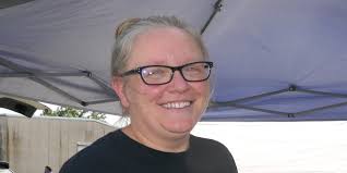 Carolyn Borntrager's Instagram, Twitter & Facebook