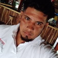 Vicente Padilla lo superó todo “SÉ QUE DE MI DEPENDE” Edgar Tijerino M. 27  Sept del 2024 Hoy cumple años Vicente Padilla, 47 que yo quisiera tener.  ¿Cómo me percaté? Por la