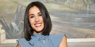 Jun 29, 2021 · roberta capua, biografia e carriera della conduttrice, dove e quando è nata, età, altezza, famiglia, vita privata, miss italia, instagram. Caterina Balivo La Mancata Vittoria A Miss Italia Ho Pianto Per Anni Nella Mia Vita Sono Stata Anche In Analisi Ma Mio Marito E Stato La Cura L Huffpost