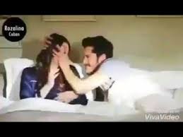 لحضة الحب والحنان بين الزوجين Youtube