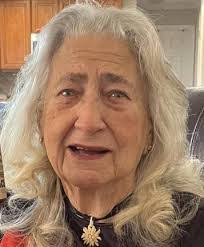 Linda Stabile's Instagram, Twitter & Facebook