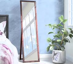 5 statement wall clocks that won't overwhelm your other decor. 22 Things You Can Get At Wayfair That People Actually Swear By Espejos Para Dormitorios Espejos Para Habitacion Muebles Para Recamara