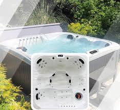 Choose from 7 person hot tub with hydro massage seats or smaller hot tubs whichever that suits your needs. Luxury Hot Tubs In Partnership With Costco Free Delivery Positioning Hot Tub Master