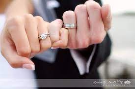 Pinkie Promise Cute Picture Idea Wedding Picture Poses Wedding Photos Engagement