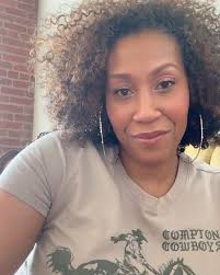 Intro to Black Country Music History, Day 14– Lesley Riddle! 🎶