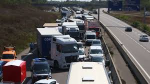 D'après «the information», qui cite deux personnes proches du. Alsace Autoroute A35 L Enfer Des Poids Lourds