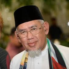 President MAPIM : Cikgu Azmi bin Abdul Hamid