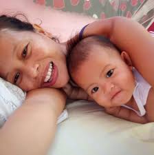 Dumaloy ang mga tanong sa isip ng isang vlogger mula Aurora. Ang tubig kasi  sa isang bahagi ng binisita niyang talon sa halip na bumagsak sa lupa  mistula raw dumadaloy pataas?! Kuya