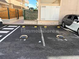 Vendita Villa a schiera in via Pinetella 13A Anzio. Ottimo stato, posto auto,  con terrazza, riscaldamento autonomo, 135 m², rif. 115506939