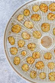 Watch the video explanation about zucchini chips | 3 different methods tested reason reason aluminum foil is it's. Low Carb Crispy Zucchini Chips Health Starts In The Kitchen