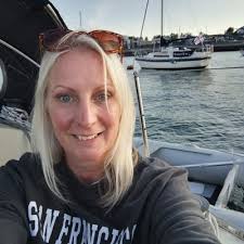 Natalie Leslie (@LeslieNa74)