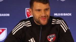 Seoses Elkan Baggotti taaskõnega Indoneesia koondisele palub treener Justin  STY-l oma ego alandada