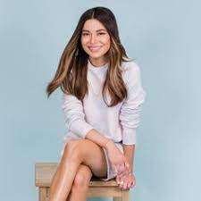 The world lost an amazing soul. 110 Miranda Cosgrove Ideen In 2021 Miranda Cosgrove Carly Shay Icarly