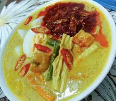 Dilihat dari sisi harga, seporsi lontong gulai pakis di sini sudah bisa dinikmati seharga rp 5.000 tanpa telur rebus, dan rp 8.000 dengan telur. Resepi Lontong Asli Johor Resepikek Camored Com