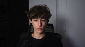 Megadata de un Joven Emprendedor