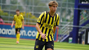 Cruz-machadense ganha espaço na base do Peñarol, no Uruguai