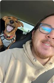 Can anyone please fix the glare in my sons glasses please