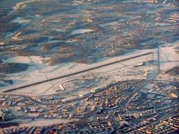 Med en restid på cirka 20 minuter med buss tar du dig snabbt in till stockholm c (cityterminalen). Stockholm Bromma Flygplats Wikipedia