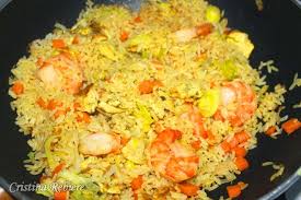 Riz Frit Au Curry Et Aux Crevettes Riz Frit Riz Au Crevette Recette Crevettes Riz