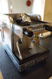 Maybe you would like to learn more about one of these? La Cimbali M21 Junior Dt1 Espressomaschine Siebtrager Gastro Privat In 2019 Espresso Drinks Espresso Espresso Machine