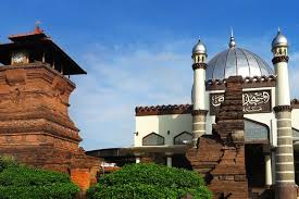 Berkenaan dengan konsep difusi dan akulturasi budaya di malaysia. Masjid Menara Kudus Bentuk Akulturasi Budaya Halaman All Kompas Com
