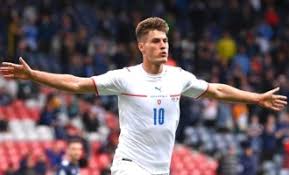 Chorvatská fotbalová reprezentace reprezentuje chorvatsko na mezinárodních fotbalových akcích, jako je mistrovství světa nebo mistrovství evropy. 5yrjfn E8pqiim