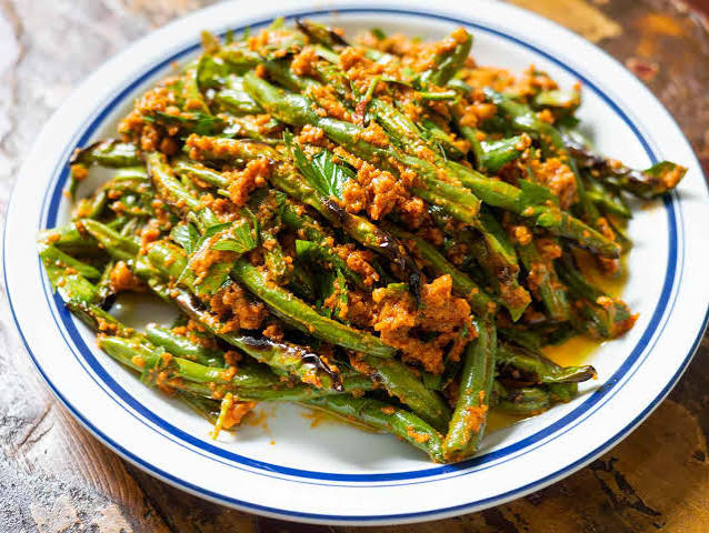 Dry-Fried Green Beans