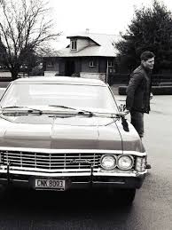 The impala is dean winchester 's trademark black 1967 chevrolet impala. Impala 1967 Impala Supernatural Deanwinchester Dean Winchester Supernatural Antilop Supernatural Dean