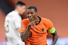 Welcome to the official website of georginio (gini) wijnaldum, soccer player of liverpool fc and dutch national team. Dzhordzhino Vejnaldum Poluzashitnik Photo Gallery Readfootball