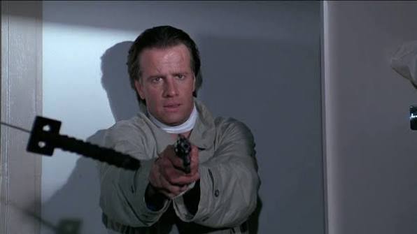 The Hunted (1995) - Internet Movie Firearms Database - Guns in Movies, TV  and Video Games