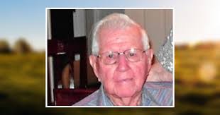 Russell Pierce's Instagram, Twitter & Facebook