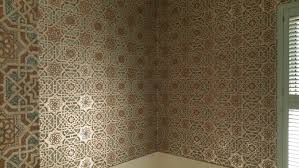 Certain rustic features, like shiplap and barn doors, are starting to date themselves. Moroccan Inspired Decor Chair Rail Powder Room 960x541 Download Hd Wallpaper Wallpapertip