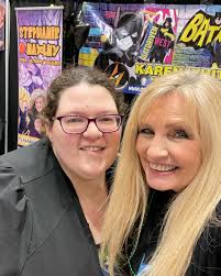 I'm finally circling back around to post ALL-CON Dallas from March 14-17.  What a wonderful and fun comic con👏🎉This was my 3rd year as a celebrity  guest. Unfortunately, it was my last
