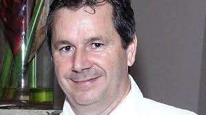 Pour pâques, les chevreaux à l'oseille seront au menu, l'élevage de frédéric carron et de gil aussibal de montplaisir venant compléter les poules et autres lapins en chocolat pour le plus grand bonheur des petits et des grands. Diners Clandestins A Paris Perquisition Au Domicile Du Chef Christophe Leroy