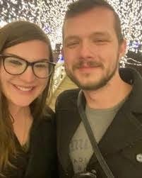 Elise Hull's Instagram, Twitter & Facebook