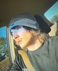 Blake Balladarsch (@dudewheresmykrutch) • Instagram photos and videos