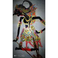 Gatotkaca, terkenal sebagai ksatria perkasa berotot kawat bertulang besi. Wayang Kulit Cirebon Gatotkaca Shopee Indonesia