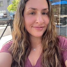 Allison Marie's Instagram, Twitter & Facebook