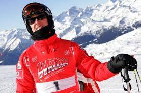 Jean todt ist einer der wenigen, die noch zu ihm dürfen. Nach Schwerem Ski Unfall Michael Schumacher Weiter In Lebensgefahr Panorama Stuttgarter Nachrichten