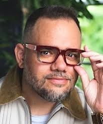 Apple Ups Bryan To Global Head/Country Music